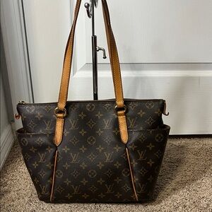 3332 Louis Vuitton Monogram Brown Tote Bag